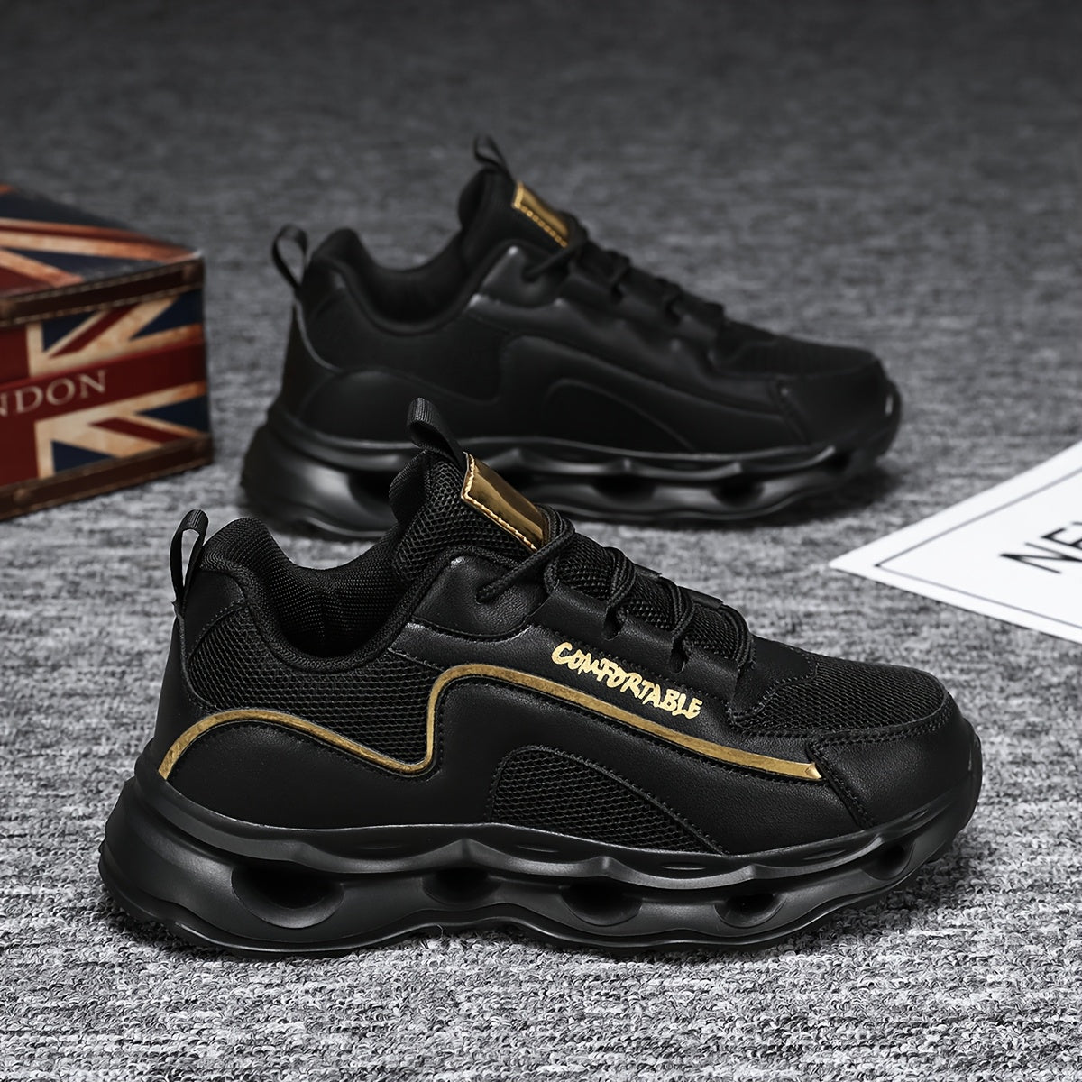 Sneakers da Corsa Donna in Mesh Traspirante - Scarpe Sportive Leggere con Dettagli Dorati, Design Low-Top Allacciato per Comfort Tutto il Giorno